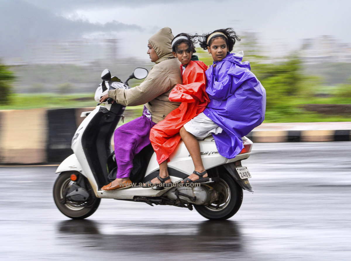 helmets-must-for-children-under-4-on-two-wheelers-autonoid